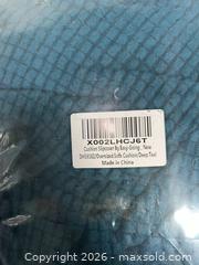 MaxSold Auction: Teal Waffle-Weave Throw Blanket, Amazon-branded - Toronto (Ontario, Canada) SELLER MANAGED Downsizing Online Auction - Duncan Mills Road (STORAGE)