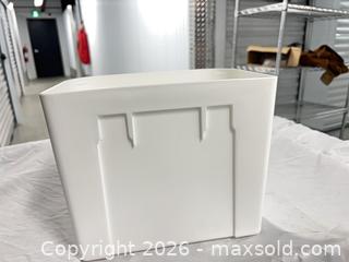 MaxSold Auction: White Rectangular Hard Plastic Storage Bin / Organizer - Toronto (Ontario, Canada) SELLER MANAGED Downsizing Online Auction - Duncan Mills Road (STORAGE)