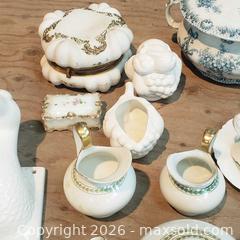 MaxSold Auction: Antique Porcelain and China Items - Stoughton (Massachusetts, USA) SELLER MANAGED Downsizing Online Auction - West Street