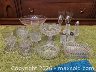 MaxSold Auction: Crystal & Glass - Stoughton (Massachusetts, USA) SELLER MANAGED Downsizing Online Auction - West Street