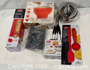 MaxSold Auction: New/Modern Kitchen Lot - Stoughton (Massachusetts, USA) SELLER MANAGED Downsizing Online Auction - West Street