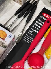 MaxSold Auction: New/Modern Kitchen Lot - Stoughton (Massachusetts, USA) SELLER MANAGED Downsizing Online Auction - West Street