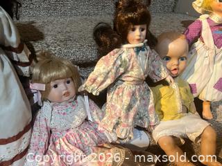 MaxSold Auction: Vintage Doll Lot - Figurines, Toys - Stoughton (Massachusetts, USA) SELLER MANAGED Downsizing Online Auction - West Street