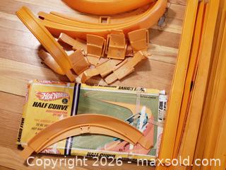 MaxSold Auction: Vintage Hot Wheels & Matchbox Toy Car Playsets & Accessories  - Stoughton (Massachusetts, USA) SELLER MANAGED Downsizing Online Auction - West Street