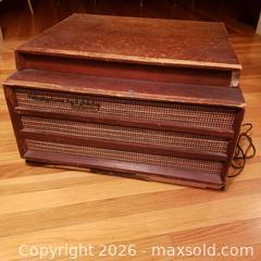 MaxSold Auction: Vintage RCA Victor Record Player / Turntable - Stoughton (Massachusetts, USA) SELLER MANAGED Downsizing Online Auction - West Street