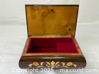 MaxSold Auction: Vintage Italian inlaid wood music and jewelry box - Menlo Park (California, USA) SELLER MANAGED Downsizing Online Auction - Henderson Place