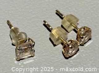 MaxSold Auction: 14K Yellow Gold Stud Earrings &#38; 14K Yellow Gold A Single Earring - Marked  - Toronto (Ontario, Canada) PARTNER MANAGED Reseller Online Auction - Queen Street West.