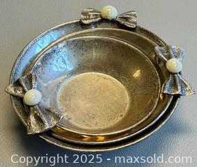 MaxSold Auction: (3) Vintage 900 SILVER Nesting Trinket Bowls Decorated with Bow &#38; Pearl - Marked  - Toronto (Ontario, Canada) PARTNER MANAGED Reseller Online Auction - Queen Street West.