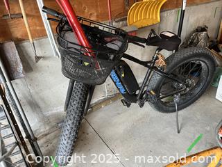 MaxSold Auction: Greenway Electric Fat-Tire Bicycle with tire pump and handlebar mirror - Prince Edward (Ontario, Canada) PARTNER MANAGED Downsizing Online Auction - Conger Drive