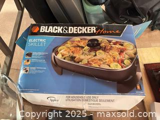 MaxSold Auction: Assorted Kitchen Cookware &#38; Serving Lot  B - Mississauga (Ontario, Canada) Estate Sale Online Auction - Captain Court