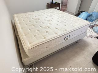 MaxSold Auction: Stearns &#38; Foster Kenfield II Pillowtop Mattress Set - Mississauga (Ontario, Canada) Estate Sale Online Auction - Captain Court