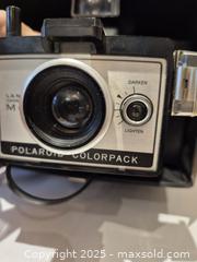 MaxSold Auction: Lot of Vintage Cameras + Gear - Toronto (Ontario, Canada) SELLER MANAGED Moving Online Auction - Dovercourt Road (CONDO)