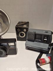 MaxSold Auction: Lot of Vintage Cameras + Gear - Toronto (Ontario, Canada) SELLER MANAGED Moving Online Auction - Dovercourt Road (CONDO)