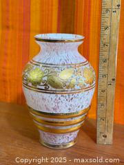 MaxSold Auction: Vintage Art Glass Vase with Gold Accents - Hamilton (Ontario, Canada) SELLER MANAGED Estate Sale Online Auction - Gertrude Street