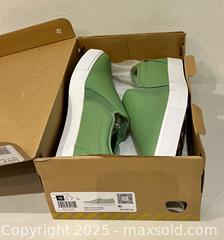 MaxSold Auction: Puma Tustin Slip On Brand New Ladies Shoes Size 10  - Toronto (Ontario, Canada) PARTNER MANAGED Downsizing Online Auction - Scarborough Road