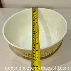 MaxSold Auction: Vintage Pyrex Yellow Green Shenandoah Mixing Bowl - Toronto (Ontario, Canada) PARTNER MANAGED Downsizing Online Auction - Scarborough Road
