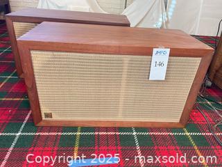 MaxSold Auction: AR-3 Speakers  - Sunnyvale (California, USA) PARTNER MANAGED Estate Sale Online Auction - Endicott Drive
