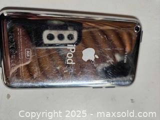 MaxSold Auction: 8gb ipod touch  - Upper Moreland Township (Pennsylvania, USA) SELLER MANAGED Charity/Fundraising Online Auction - Davisville Road