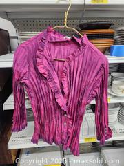 MaxSold Auction: Agora magenta Crinkle blouse - Upper Moreland Township (Pennsylvania, USA) SELLER MANAGED Charity/Fundraising Online Auction - Davisville Road