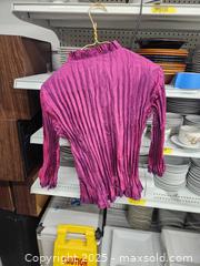 MaxSold Auction: Agora magenta Crinkle blouse - Upper Moreland Township (Pennsylvania, USA) SELLER MANAGED Charity/Fundraising Online Auction - Davisville Road