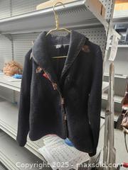 MaxSold Auction: Covelo art to wear women's jacket. - Upper Moreland Township (Pennsylvania, USA) SELLER MANAGED Charity/Fundraising Online Auction - Davisville Road