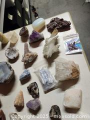 MaxSold Auction: Crystal/mineral collection - Upper Moreland Township (Pennsylvania, USA) SELLER MANAGED Charity/Fundraising Online Auction - Davisville Road