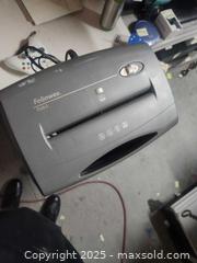 MaxSold Auction: Fellowes paper shredder - Upper Moreland Township (Pennsylvania, USA) SELLER MANAGED Charity/Fundraising Online Auction - Davisville Road