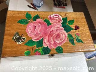 MaxSold Auction: Hand painted box - Upper Moreland Township (Pennsylvania, USA) SELLER MANAGED Charity/Fundraising Online Auction - Davisville Road
