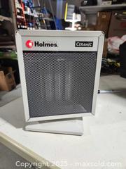 MaxSold Auction: Holmes ceramic space heater - Upper Moreland Township (Pennsylvania, USA) SELLER MANAGED Charity/Fundraising Online Auction - Davisville Road