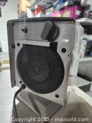 MaxSold Auction: Holmes ceramic space heater - Upper Moreland Township (Pennsylvania, USA) SELLER MANAGED Charity/Fundraising Online Auction - Davisville Road