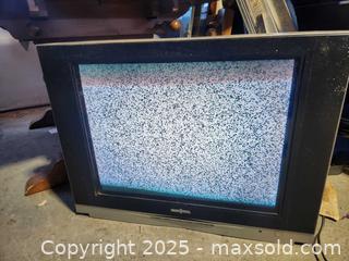 MaxSold Auction: Insignia 28in tv - Upper Moreland Township (Pennsylvania, USA) SELLER MANAGED Charity/Fundraising Online Auction - Davisville Road