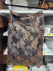 MaxSold Auction: Linda golden skirt  - Upper Moreland Township (Pennsylvania, USA) SELLER MANAGED Charity/Fundraising Online Auction - Davisville Road