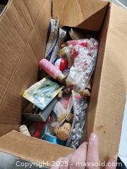 MaxSold Auction: Lure crafting supplies - Upper Moreland Township (Pennsylvania, USA) SELLER MANAGED Charity/Fundraising Online Auction - Davisville Road