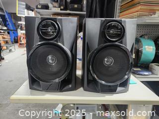 MaxSold Auction: Pair of sharp speakers - Upper Moreland Township (Pennsylvania, USA) SELLER MANAGED Charity/Fundraising Online Auction - Davisville Road