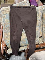 MaxSold Auction: Pants and leggings by HUE - Upper Moreland Township (Pennsylvania, USA) SELLER MANAGED Charity/Fundraising Online Auction - Davisville Road