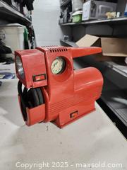 MaxSold Auction: Portable Air compressor - Upper Moreland Township (Pennsylvania, USA) SELLER MANAGED Charity/Fundraising Online Auction - Davisville Road