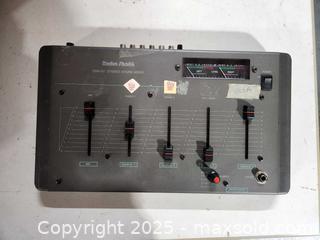 MaxSold Auction: Radioshack stereo sound mixer - Upper Moreland Township (Pennsylvania, USA) SELLER MANAGED Charity/Fundraising Online Auction - Davisville Road