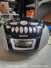 MaxSold Auction: Sony boombox - Upper Moreland Township (Pennsylvania, USA) SELLER MANAGED Charity/Fundraising Online Auction - Davisville Road