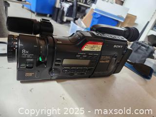 MaxSold Auction: Sony Handycam camcorder - Upper Moreland Township (Pennsylvania, USA) SELLER MANAGED Charity/Fundraising Online Auction - Davisville Road