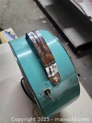 MaxSold Auction: Tabletop fan - Upper Moreland Township (Pennsylvania, USA) SELLER MANAGED Charity/Fundraising Online Auction - Davisville Road