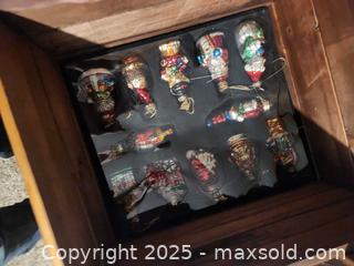 MaxSold Auction: Thomas pacconi classics 3 tier ornament set with wooden box - Upper Moreland Township (Pennsylvania, USA) SELLER MANAGED Charity/Fundraising Online Auction - Davisville Road