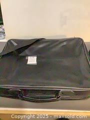 MaxSold Auction: Black Soft Laptop Briefcase Carrying Case — Fits 15–17 inch - Ottawa (Ontario, Canada) SELLER MANAGED Downsizing Online Auction - Oaklawn Crescent