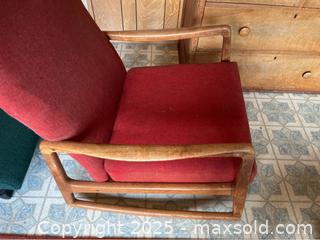 MaxSold Auction: Rocking Chair - Metchosin (British Columbia, Canada) PARTNER MANAGED Moving Online Auction - Duke Road