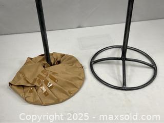 MaxSold Auction: Pair of Decorative Lanterns on Stands - Campbell (California, USA) PARTNER MANAGED Estate Sale Online Auction -  Dell Avenue