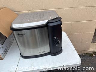 MaxSold Auction: XL Electric fryer - Decatur (Georgia, USA) SELLER MANAGED Reseller Online Auction - Snapfinger Woods Drive (STORAGE)