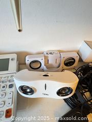 MaxSold Auction: Phone and  speeker - Mississauga (Ontario, Canada) PARTNER MANAGED Downsizing Online Auction -  Sawmill Valley Drive