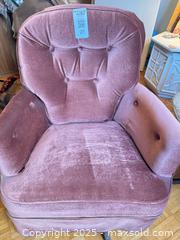 MaxSold Auction: Rolling Arm chair  - Mississauga (Ontario, Canada) PARTNER MANAGED Downsizing Online Auction -  Sawmill Valley Drive