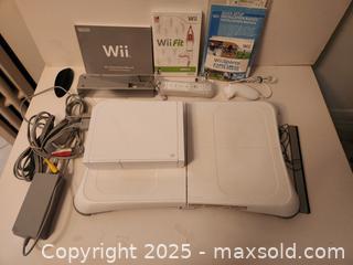 MaxSold Auction: Wii system  - Toronto (Ontario, Canada) SELLER MANAGED Downsizing Online Auction - Castle Frank Crescent