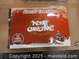 MaxSold Auction: Advent Calendar Set: 24 Gift Christmas Holiday Socks US 6-9 - Toronto (Ontario, Canada) SELLER MANAGED Reseller Online Auction - Curity Avenue