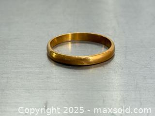 MaxSold Auction: Antique 18K+ Wedding Band  - Toronto (Ontario, Canada) PARTNER MANAGED Estate Sale Online Auction - Merton Street